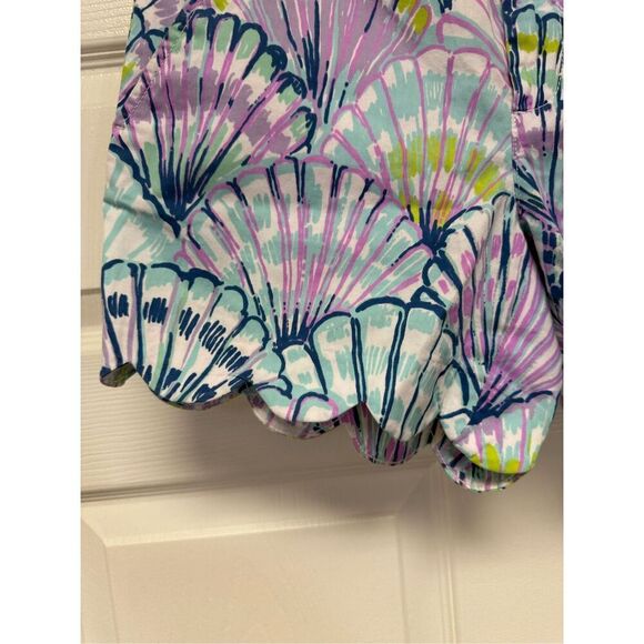 Lilly Pulitzer Buttercup Scalloped Edge Shorts in Seashell Print Sz 0 EUC - Picture 2 of 7